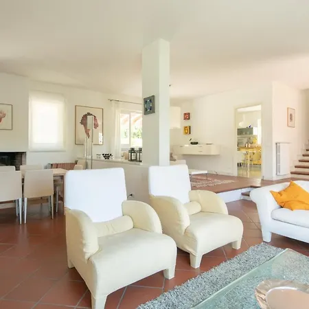 Villa Lunense By Vacavilla *